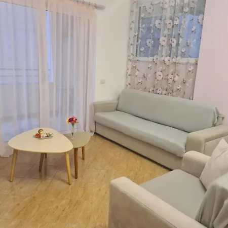 Lafajet Apartment