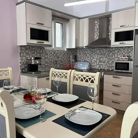 Lafajet Apartment Sarande